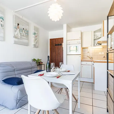 Les Sternes By Interhome