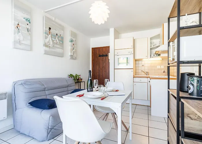 Les Sternes By Interhome